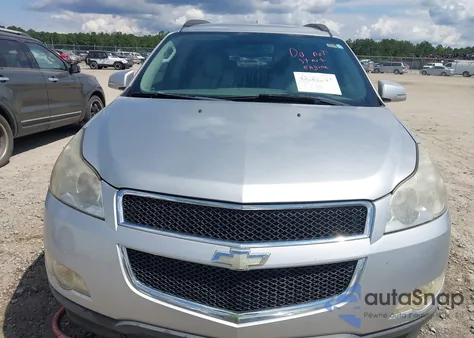 2012 Chevrolet Traverse 2Lt z USA, uszkodzony, nr VIN 1GNKRJED0CJ137364